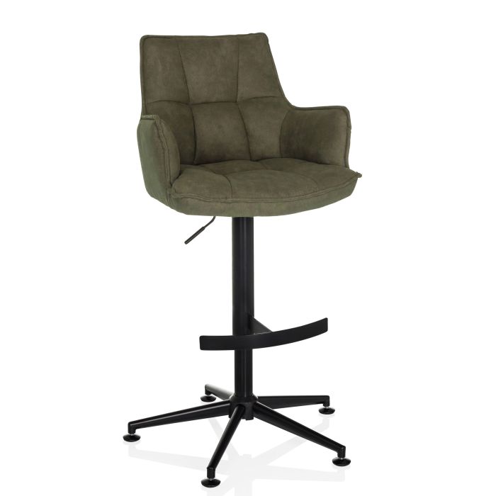 Silverfärgade barstolar vid en köksbänk